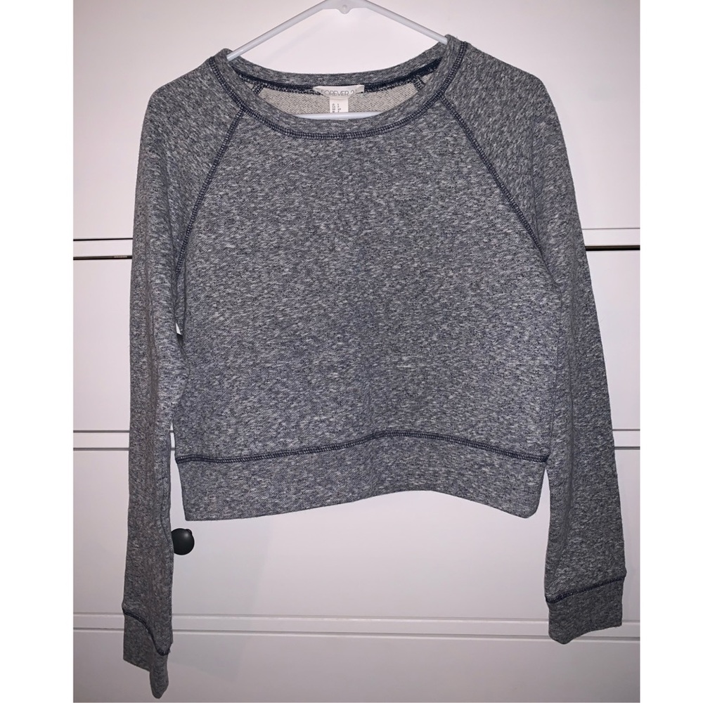 Forever 21 Grey sweater